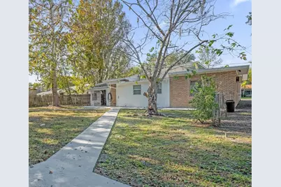 32 Virginia Avenue, Deland, FL 32724 - Photo 2