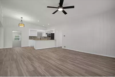 32 Virginia Avenue, Deland, FL 32724 - Photo 6