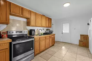 2413 Marlboro St, Orlando, FL 32806 - Photo 6