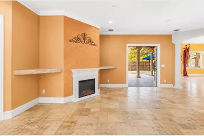 911 Jungle Avenue N, Saint Petersburg, FL 33710 - Photo 6