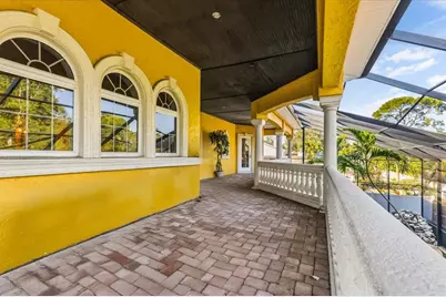 911 Jungle Avenue N, Saint Petersburg, FL 33710 - Photo 40
