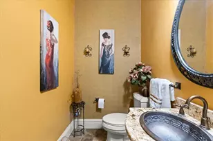 911 Jungle Ave N, Saint Petersburg, FL 33710 - Photo 22