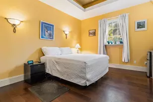 911 Jungle Ave N, Saint Petersburg, FL 33710 - Photo 24