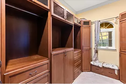 911 Jungle Avenue N, Saint Petersburg, FL 33710 - Photo 40