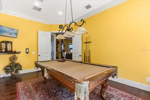 911 Jungle Ave N, Saint Petersburg, FL 33710 - Photo 16