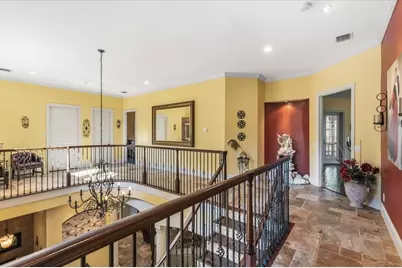 911 Jungle Avenue N, Saint Petersburg, FL 33710 - Photo 48