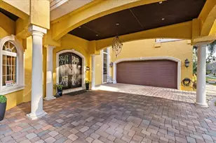 911 Jungle Ave N, Saint Petersburg, FL 33710 - Photo 72