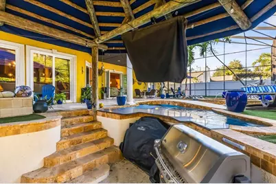 911 Jungle Avenue N, Saint Petersburg, FL 33710 - Photo 58