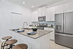 5621 Ronin Dr, Saint Cloud, FL 34771 - Photo 2