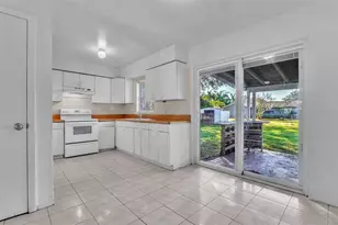 4492 Calendula Dr, Orlando, FL 32839 - Photo 8