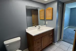 12300 Park Blvd, Seminole, FL 33772 - Photo 18