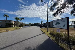 12300 Park Blvd, Seminole, FL 33772 - Photo 1