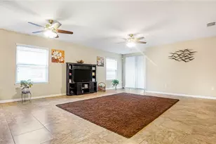 4985 Grassy Knoll Dr, Tavares, FL 32778 - Photo 4