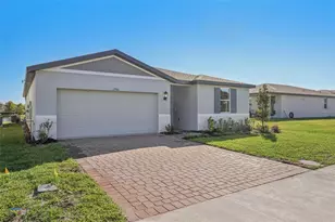 2901 Wild Olive Dr, Saint Cloud, FL 34772 - Photo 2