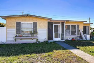 2271 E Dana Dr, Deltona, FL 32738 - Photo 1