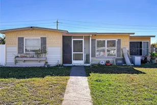 2271 E Dana Dr, Deltona, FL 32738 - Photo 2