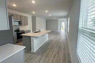 4667 Ostero St, Winter Haven, FL 33884 - Photo 6