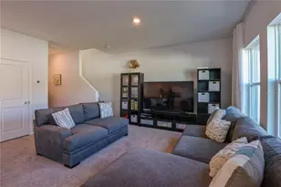 2240 Hemingway Cir, Groveland, FL 34736 - Photo 14