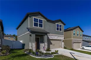 2240 Hemingway Cir, Groveland, FL 34736 - Photo 2