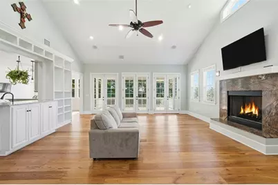 580 W 10th Avenue, Mount Dora, FL 32757 - Photo 8