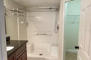 5065 Park Central Dr, Orlando, FL 32839 - Photo 8