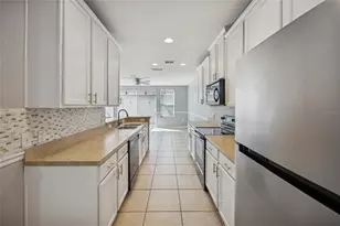 3140 Riachuelo Ln, Kissimmee, FL 34744 - Photo 4