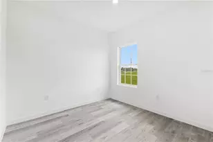 925 Desmoines Way, Poinciana, FL 34759 - Photo 32