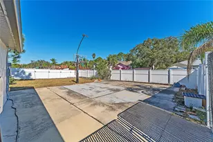 8601 Cavendish Dr, Kissimmee, FL 34747 - Photo 28