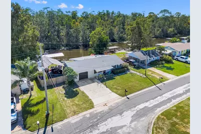 13638 Country Club Drive, Tavares, FL 32778 - Photo 1