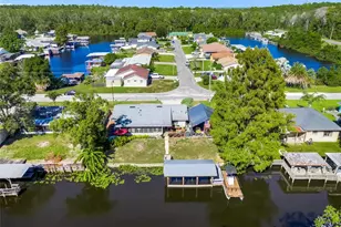 13638 Country Club Dr, Tavares, FL 32778 - Photo 34