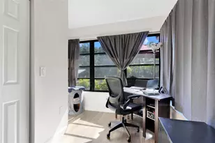 13638 Country Club Dr, Tavares, FL 32778 - Photo 16