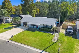 13638 Country Club Dr, Tavares, FL 32778 - Photo 38