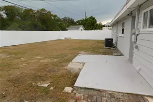 2015 Wishing Well Way, Tampa, FL 33619 - Photo 22