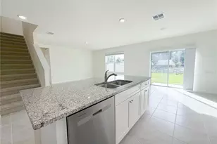 2054 Tay Wes Dr, Saint Cloud, FL 34771 - Photo 8