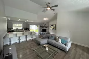 3926 Greenview Pines Ct, Orlando, FL 32817 - Photo 4