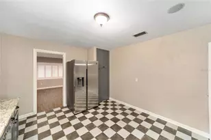 1523 NW 11th Rd, Gainesville, FL 32605 - Photo 18