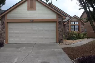 9869 Aloma Bend Ln, Oviedo, FL 32765 - Photo 2