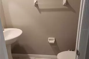 10488 Shady Preserve Dr, Riverview, FL 33578 - Photo 4