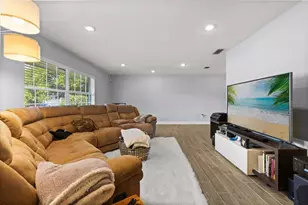 2500 Lauderdale Ct, Orlando, FL 32805 - Photo 4