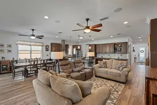 5026 E Fountainwood Dr, Saint Cloud, FL 34772 - Photo 8