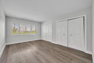 5377 Vineland Road #1-D, Orlando, FL 32811 - Photo 18