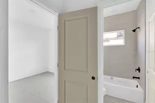 22372 Nyack Ave, Port Charlotte, FL 33952 - Photo 24