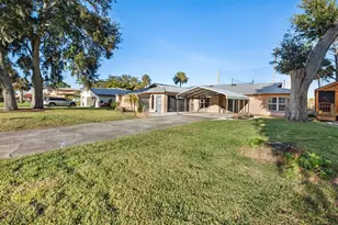 715 Fairway Dr, New Smyrna Beach, FL 32168 - Photo 4