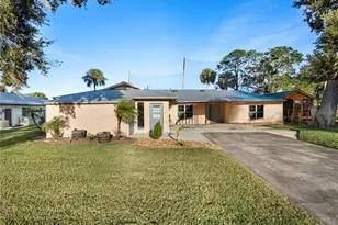 715 Fairway Dr, New Smyrna Beach, FL 32168 - Photo 2