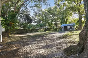1634 S Warren Ave, Lakeland, FL 33803 - Photo 6