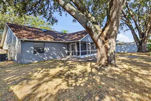 15009 Naples Pl, Tampa, FL 33624 - Photo 42