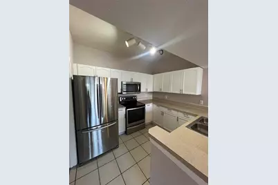 5125 Palm Springs Boulevard #13203, Tampa, FL 33647 - Photo 4