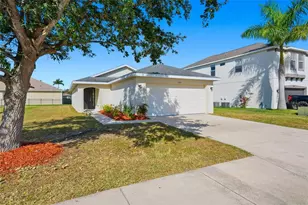 5504 71st St E, Palmetto, FL 34221 - Photo 2