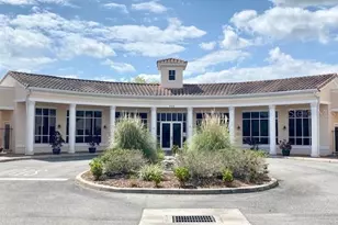 1023 David Walker Dr, Tavares, FL 32778 - Photo 4