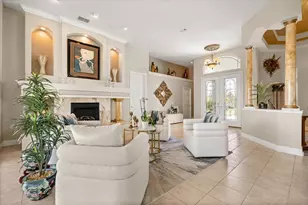 2759 Huntington Hills Dr, Lakeland, FL 33810 - Photo 4